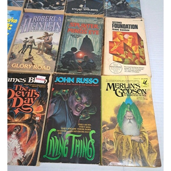 Vtg Horror & Sci-Fi (25) Book Lot Asimov Heinlein Bradley Clarke Foster + More - Picture 10 of 10